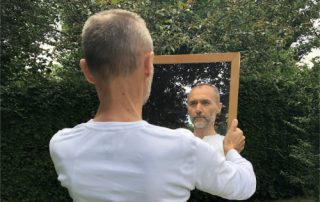 Selbsterkenntnis im Spiegel